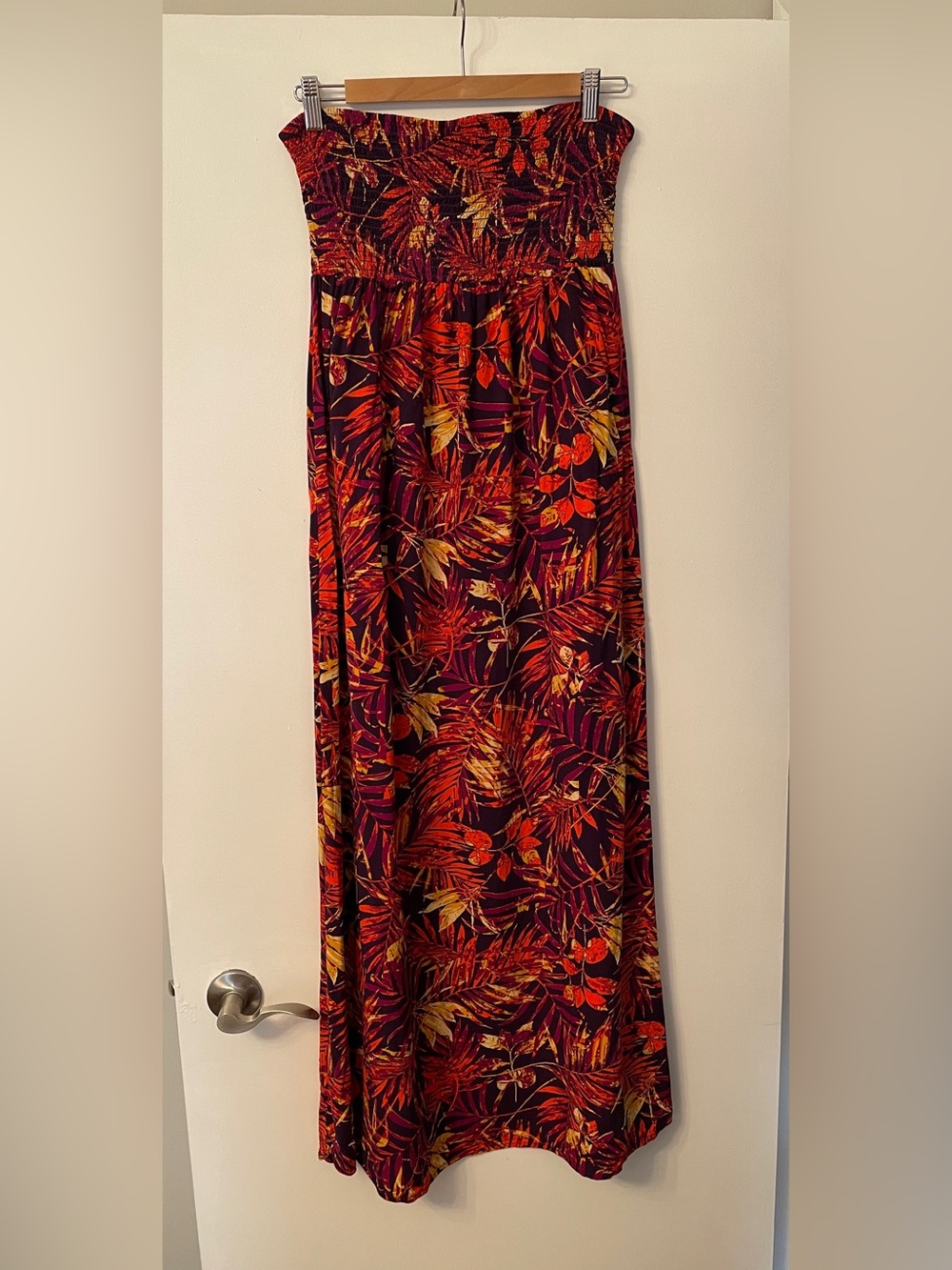 EUC George Tropical Leaf Strapless Maxi Dress